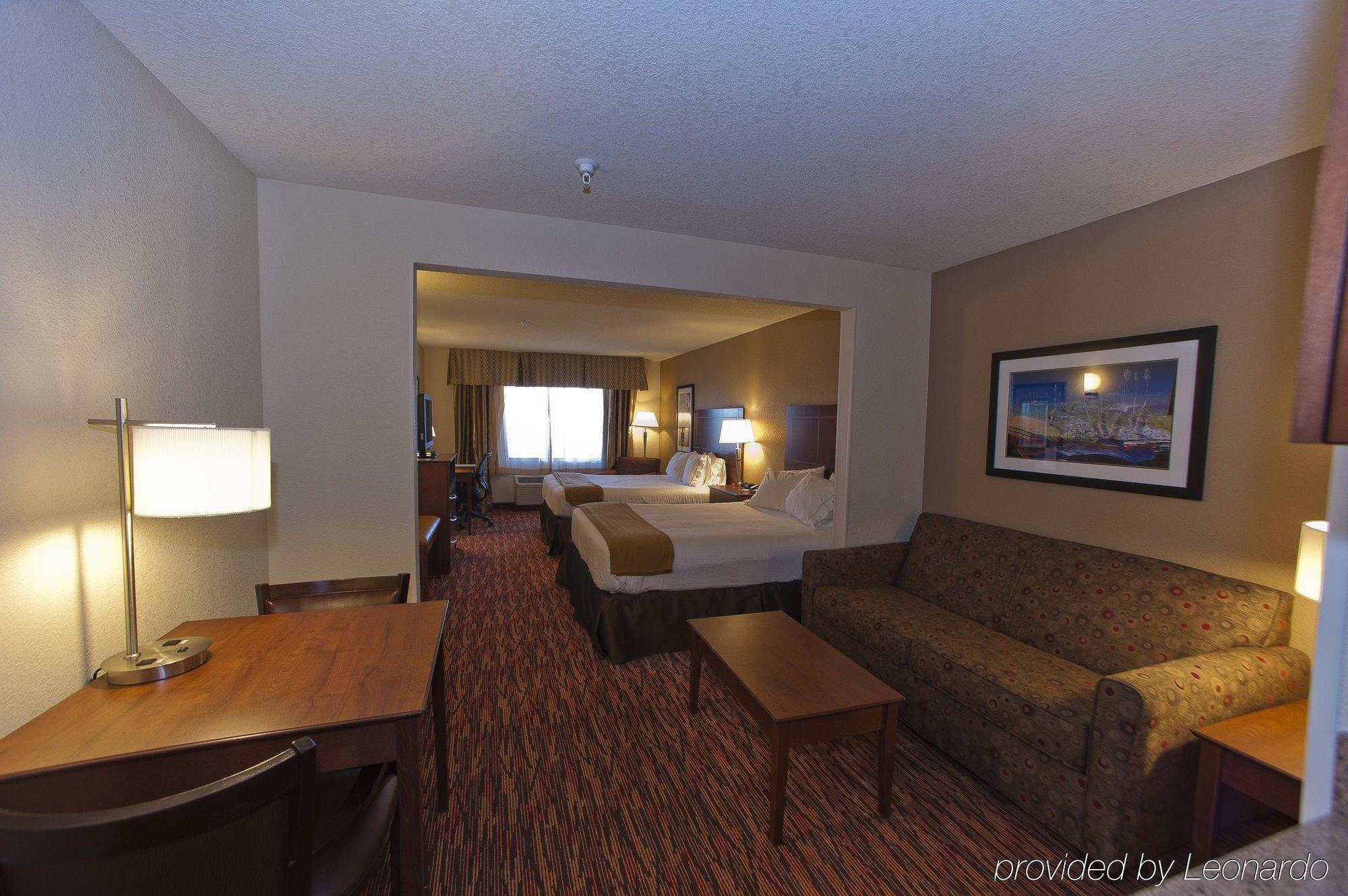 Holiday Express & By Ihg 2* Truth or Consequences