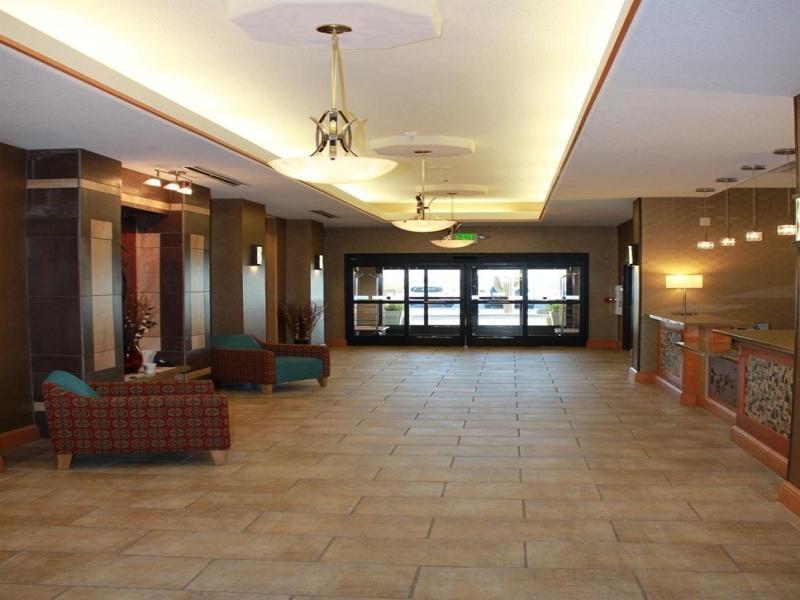 Hotel Express & By Ihg 2*