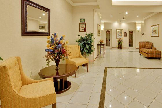 Express & By Ihg 2*