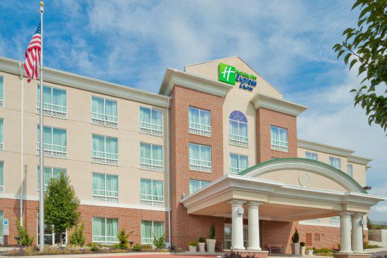 Express & By Ihg 2*
